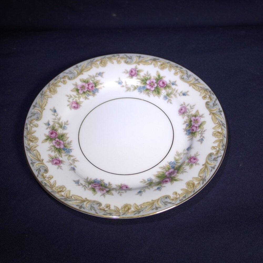 Twelve Vintage Noritake China “Somerset” Bread Plates